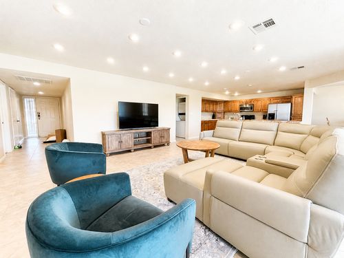 1605-1845 W Canyon View Dr, St George, UT, 84770-5812 | Card Image