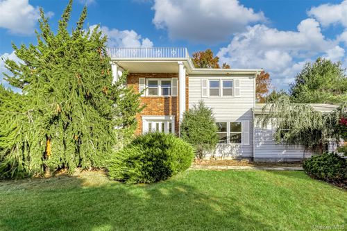 20 Lafayette Dr, New City, NY, 10956-5858 | Card Image