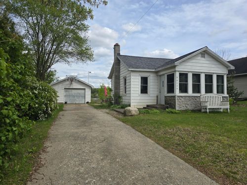 66139 Grey Lake Rd, Sturgis, MI, 49091-9141 | Card Image