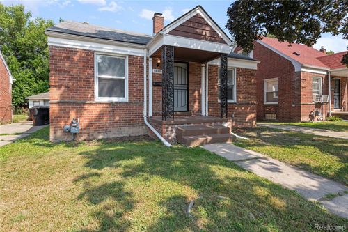 20166 Riopelle St, Detroit, MI, 48203-1252 | Card Image
