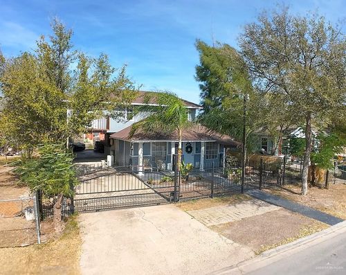 229 E Nanette Dr, Pharr, TX, 78577-9424 | Card Image