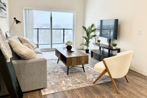 212-135 Station St, Belleville, ON, K8N0T4 | Card Image