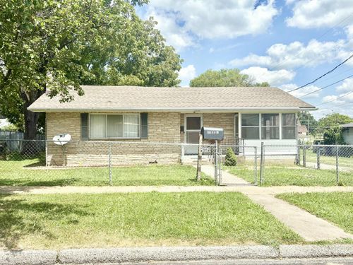 409 E 2nd St, Mountain Grove, MO, 65711-1753 | Card Image