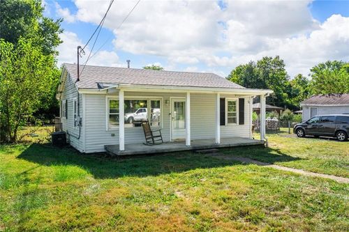 8470 Corlee Ln, Middletown, OH, 45042-1205 | Card Image