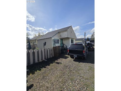 502 W 8th St, Wallowa, OR, 97885 | Card Image