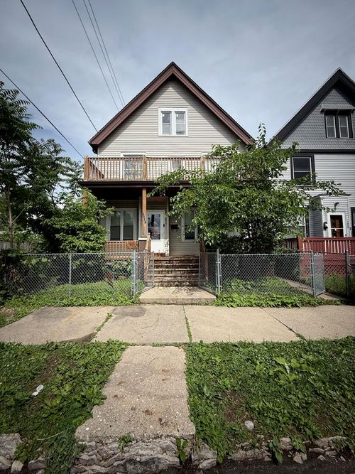 1350 N 36th St, Milwaukee, WI, 53208-2819 | Card Image