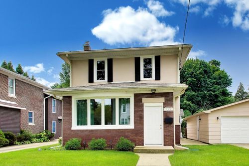 315 Douglas Ave, Waukegan, IL, 60085-2041 | Card Image