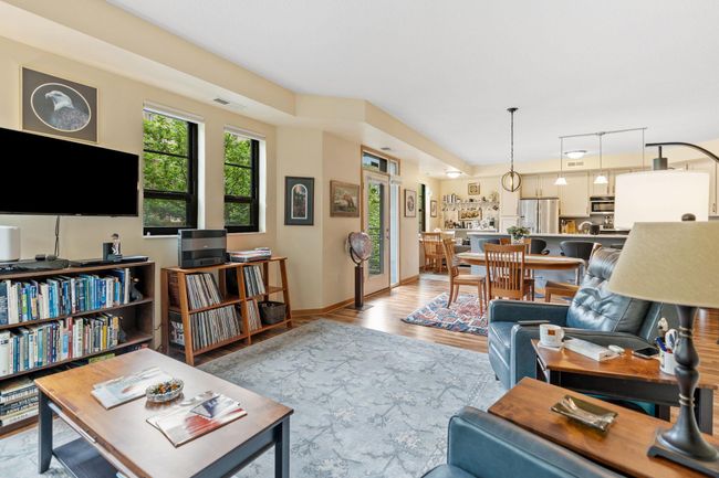 12-web-or-mls-2565 Franklin Ave 211-12.jpg | Image 4