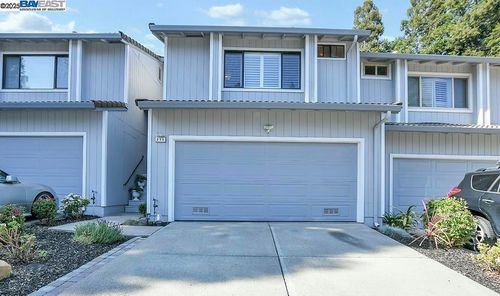 235 Via Pinada Ln, Martinez, CA, 94553-4067 | Card Image