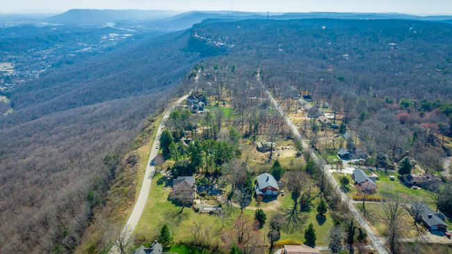 2500 E Brow Rd, House other with 5 bedrooms, 7 bathrooms and 7 parking in Signal Mountain TN | Image 4