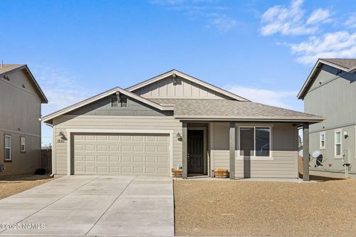 12311 Pegasus Rd, Flagstaff, AZ, 86015-5113 | Card Image