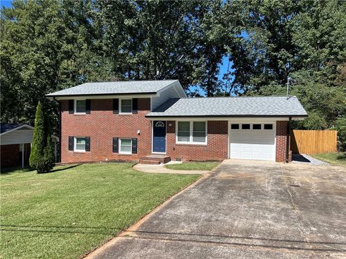 988 Tamarack Trl, Forest Park, GA, 30297-3160 | Card Image