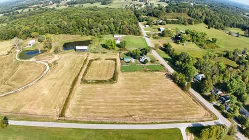 6895 Highway 490, East Bernstadt, KY, 40729-7146 | Card Image