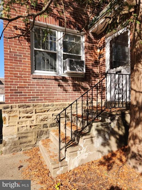 453 W Ellet St, Philadelphia, PA, 19119-3017 | Card Image