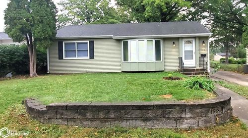 1618 Douglas Ave, Ames, IA, 50010-5316 | Card Image