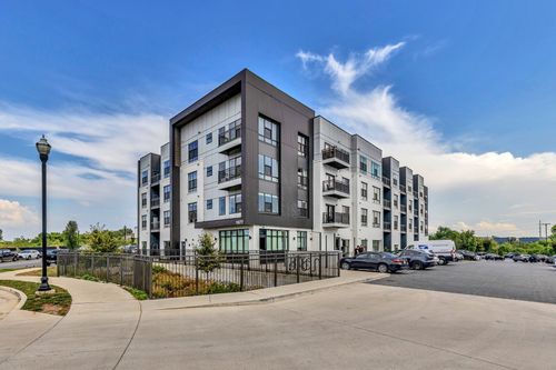apt-218-1677 54th Ave N, Nashville, TN, 37209-1464 | Card Image