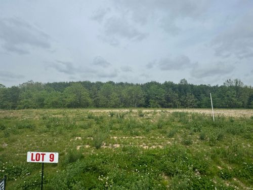 454 Keltic Pines Blvd, Huntertown, IN, 46748-0400 | Card Image