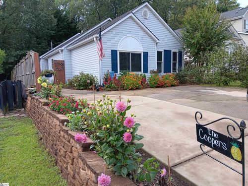 20 Lantern Ln, Greer, SC, 29651-1255 | Card Image