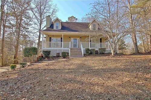 8627 Foxridge Dr, Winston, GA, 30187-1151 | Card Image