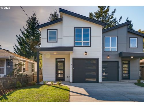 43 Ne 87th Ave, Portland, OR, 97220 | Card Image