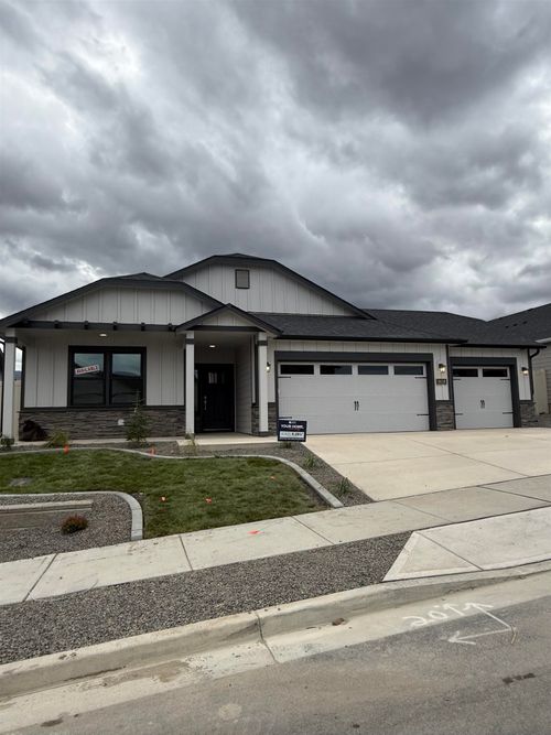 18118 E Barclay Ct, Spokane Valley, WA, 99016-8866 | Card Image