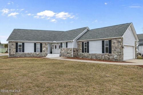 203 Old Causeway Rd, Atlantic Beach, NC, 28512-7323 | Card Image