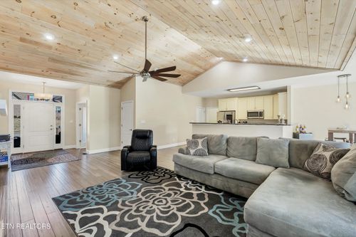1322 Houston Springs Rd, Greenback, TN, 37742-4486 | Card Image