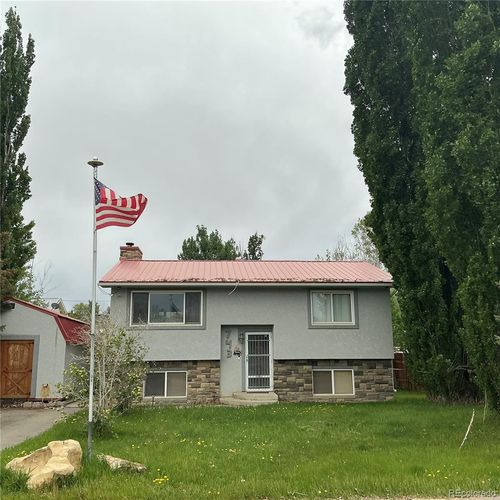 743 E Rangely Ave, Rangely, CO, 81648-3201 | Card Image