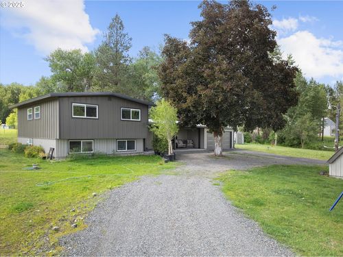 15701 Goodrich Creek Ln, Baker City, OR, 97814-8138 | Card Image