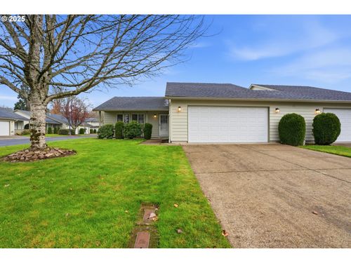 511 Se Clark Ave, Battle Ground, WA, 98604-8902 | Card Image