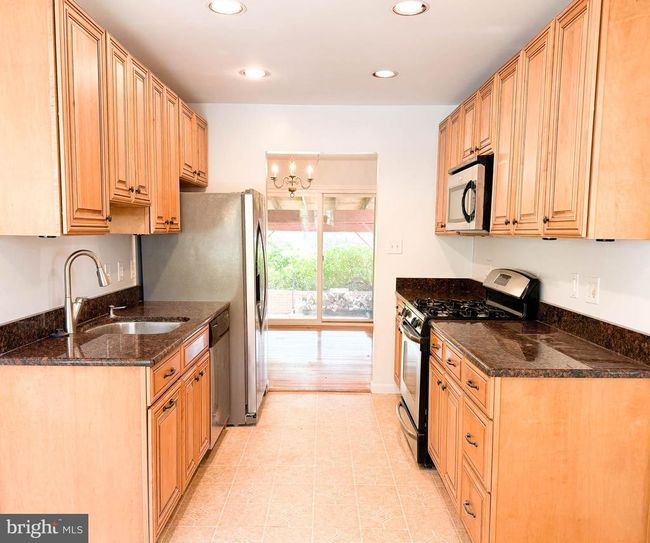 9715 Sudley Manor Dr, House other with 4 bedrooms, 3 bathrooms and null parking in MANASSAS VA | Image 4