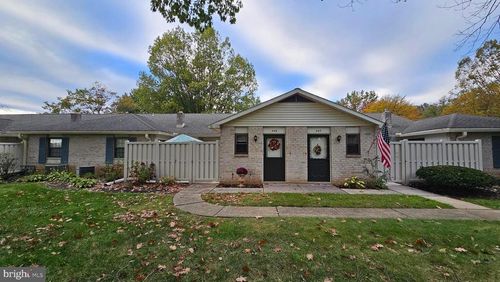 446 Valleybrook Dr, LANCASTER, PA, 17601-4644 | Card Image