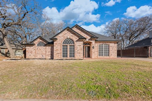 905 Evandale Rd, Burleson, TX, 76028-6295 | Card Image
