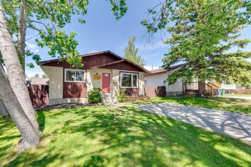 727 Ranchview Cir Nw, Calgary, AB, T3G1A9 | Card Image