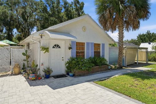 206 E 9th Ave, Mount Dora, FL, 32757-4854 | Card Image