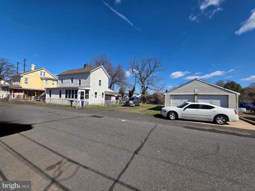 732 Brown St, BRISTOL, PA, 19007-6002 | Card Image