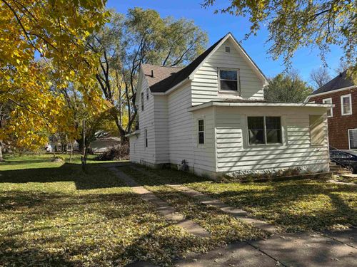 141 2nd Ave Nw, Oelwein, IA, 50662-1619 | Card Image