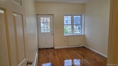 apt-3rd-17511 90th Ave, Jamaica, NY, 11432-5584 | Card Image