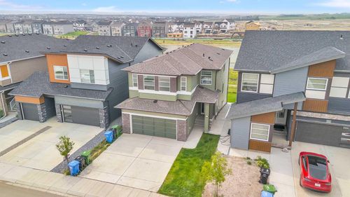 311 Lucas Way Nw, Calgary, AB, T3P0R5 | Card Image