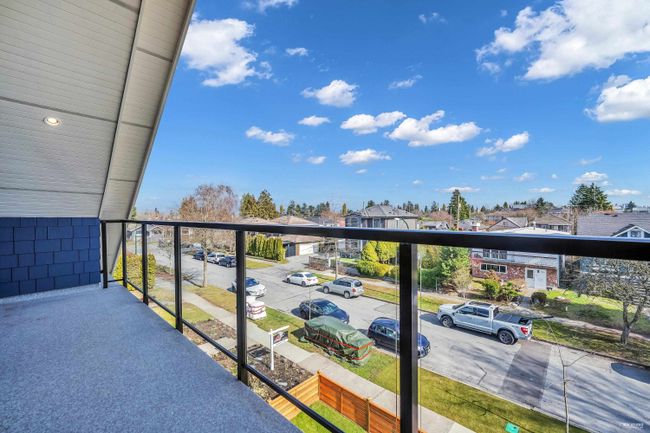 5751 Sophia Street, Home with 3 bedrooms, 4 bathrooms and 1 parking in Vancouver BC | Image 36