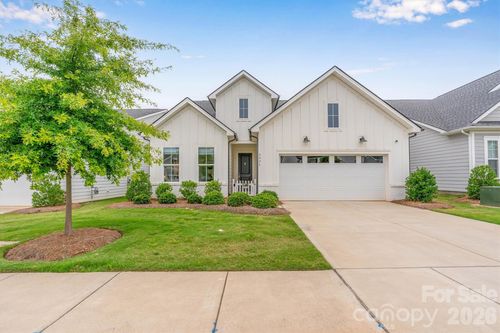 8025 Brookbank Dr, Charlotte, NC, 28269-4956 | Card Image