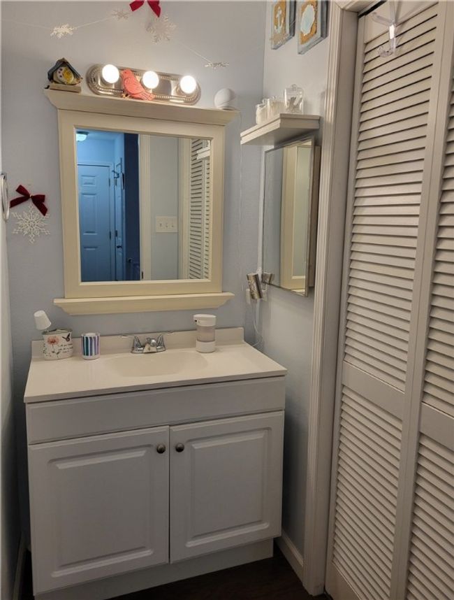 APT-210 - 209 Forest Hls, Condo with 1 bedrooms, 1 bathrooms and 2 parking in Rockport TX | Image 15