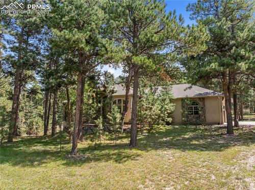 17895 Queensmere Dr, Monument, CO, 80132-8458 | Card Image