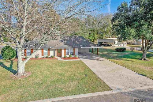 26088 Vincent Dr, Denham Springs, LA, 70726-5548 | Card Image