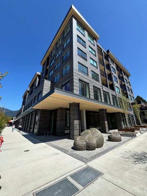 410-110 E 17th St, North Vancouver, BC, V7L0K4 | Card Image