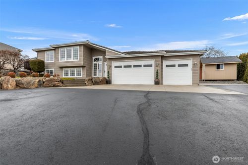 1953 Diamond Ct, East Wenatchee, WA, 98802-5916 | Card Image
