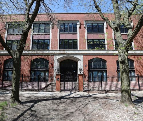 303-4046 N Hermitage Ave, Chicago, IL, 60613-2510 | Card Image