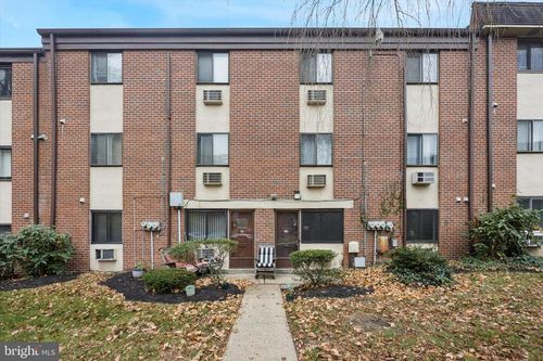 apt-d17-100 E Glenolden Ave, GLENOLDEN, PA, 19036-2258 | Card Image