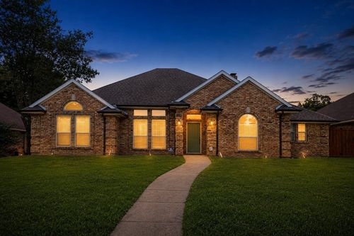 1520 Nettleton Dr, DeSoto, TX, 75115-7744 | Card Image