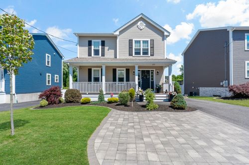 670 Bay St, Fall River, MA, 02724-1434 | Card Image